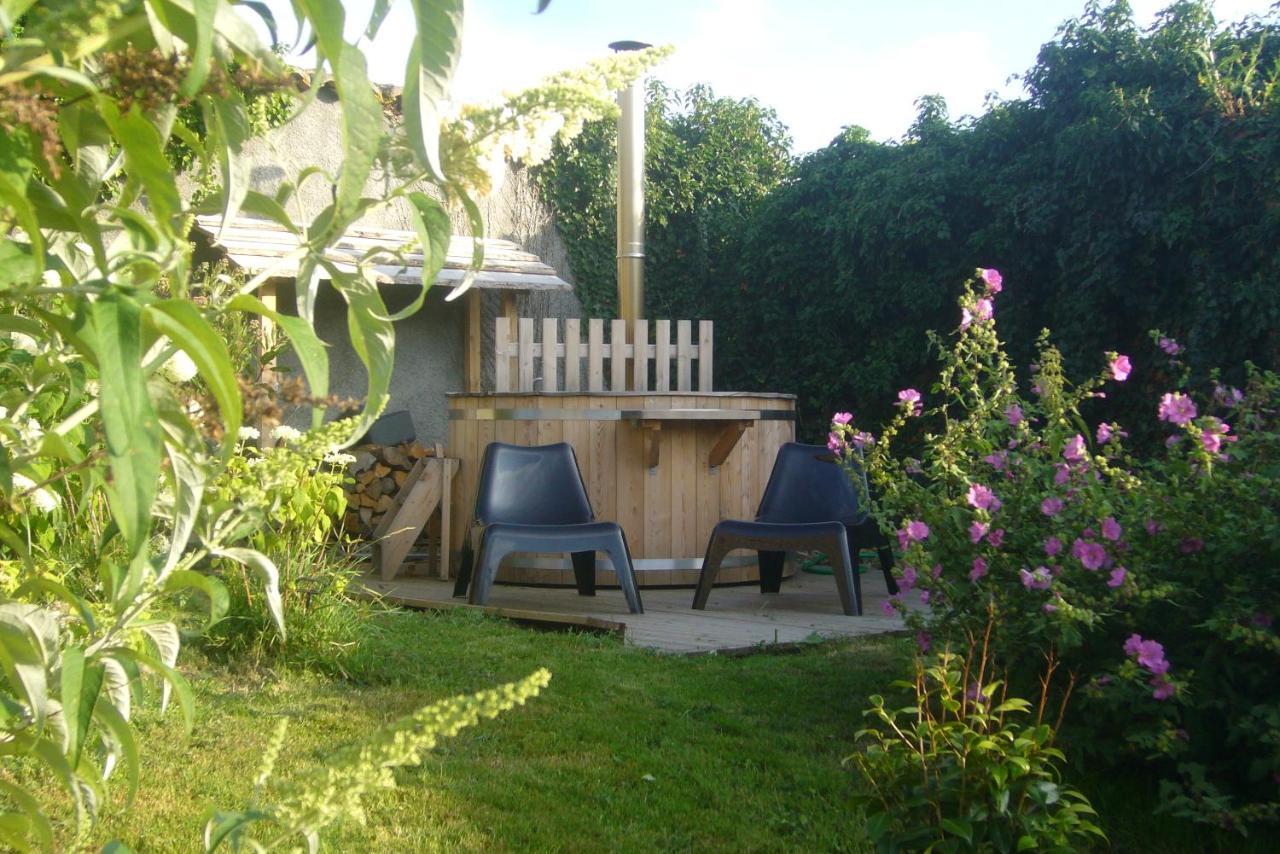 La Paresse En Douce Bed & Breakfast Tours-Sur-Meymont Bagian luar foto